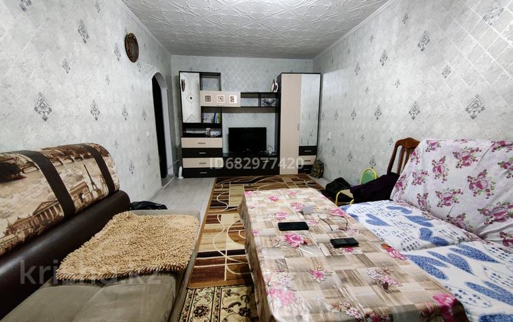 2-комнатная квартира, 48 м², 1/5 этаж, Алашахана 33 за 13 млн 〒 в Жезказгане — фото 2