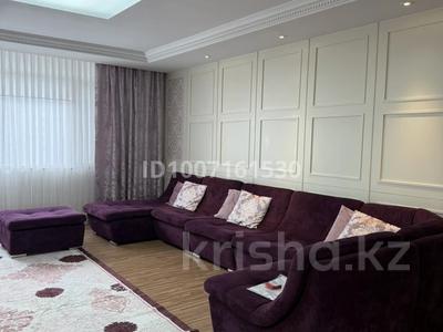 4-бөлмелі пәтер · 150 м² · 17/25 қабат, Кошкарбаева 8 — Американское посольство, бағасы: 1 млн ₸ в Астане, Сарайшык р-н
