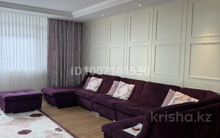 4-бөлмелі пәтер · 150 м² · 17/25 қабат, Кошкарбаева 8 — Американское посольство, бағасы: 1 млн ₸ в Астане, Сарайшык р-н — фото 2