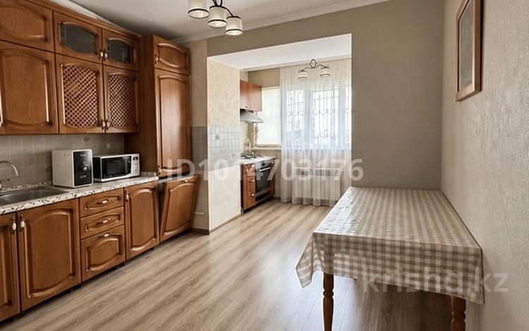 3-комнатная квартира · 65 м² · 1/4 этаж, мкр Коктем-3 17 — Сатпаева-Байзакова за 470 000 ₸ в Алматы, Бостандыкский р-н — фото 2