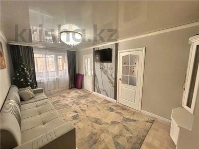 3-комнатная квартира · 47 м² · 3/5 этаж, Майкудук, 13 микрарайон за 10.8 млн ₸ в Караганде, Алихана Бокейханова р-н