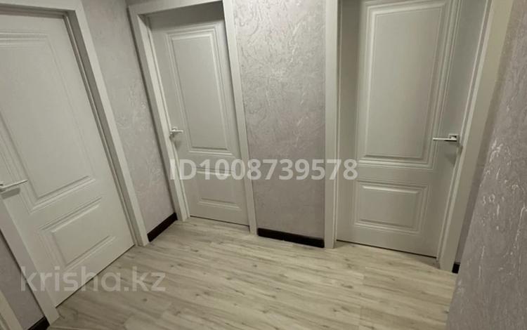 3-бөлмелі пәтер · 63 м² · 1/5 қабат, Деева 5, бағасы: 21 млн ₸ в Жезказгане — фото 2