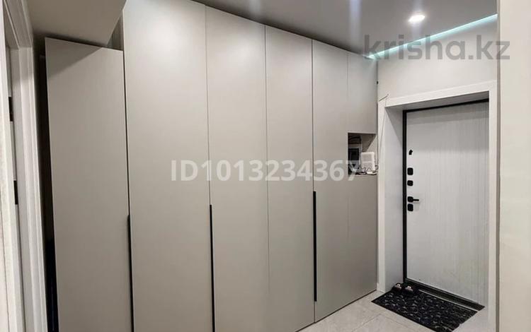 4-комнатная квартира · 110 м² · 6/12 этаж, Зенкова 25 за 125 млн ₸ в Алматы, Медеуский р-н — фото 2