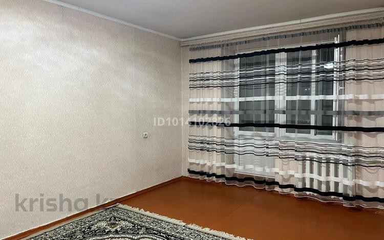 1-комнатная квартира · 33.2 м² · 3/4 этаж, Жетысу 2-микр 17 за 12 млн ₸ в Талдыкоргане, мкр Жетысу — фото 2