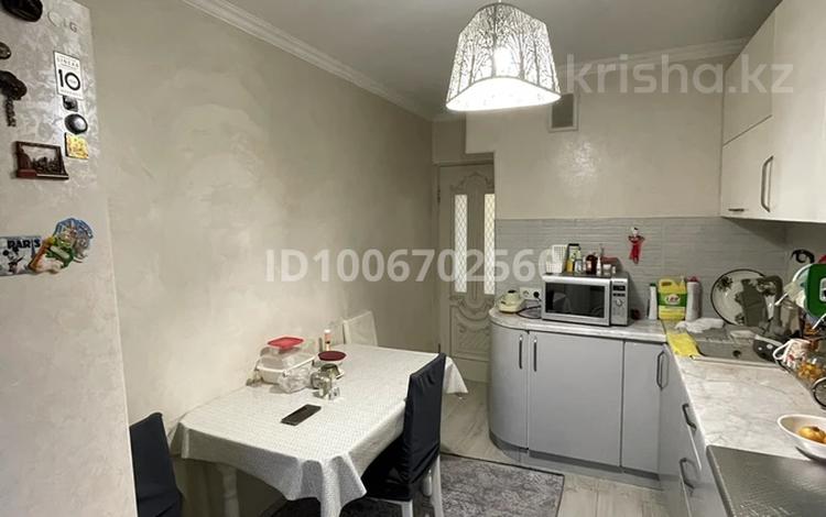 4-бөлмелі пәтер · 73.9 м² · 2/5 қабат, мкр №9 49 — Берегового Юрия Кима, бағасы: 55 млн ₸ в Алматы, Ауэзовский р-н — фото 2