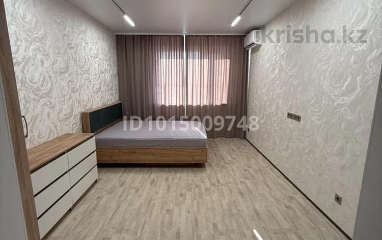 1-комнатная квартира · 40 м² · 8/9 этаж, Пр. Әл-Фараби 46 за 250 000 ₸ в Астане, Есильский р-н — фото 2