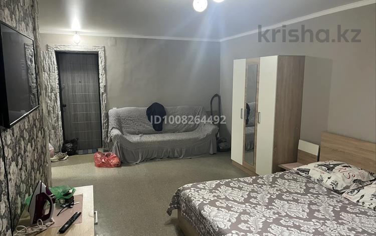 1-комнатная квартира · 36 м² · 3/5 этаж, Кабанбай батыра 114 — Бурова за 9 000 ₸ в Усть-Каменогорске, Ульбинский — фото 2