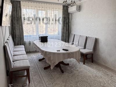 3-комнатная квартира · 70 м² · 4/5 этаж, ул. Братьев Жубановых 304 за 20.9 млн 〒 в Актобе, мкр Авиатор