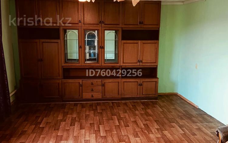 2-комнатная квартира · 40 м² · 1/1 этаж, мкр Айгерим-2, Мкр Айгерим-2 Сапиев 32 за 130 000 ₸ в Алматы, Алатауский р-н — фото 2