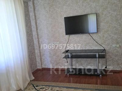 2-бөлмелі пәтер · 81 м² · 3/8 қабат, Алтын аул, бағасы: 200 000 ₸ в Каскелене