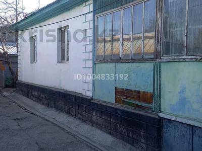 Отдельный дом · 6 комнат · 100 м², Аскарова 101 — В центре около автостанции за 200 000 〒 в Каскелене