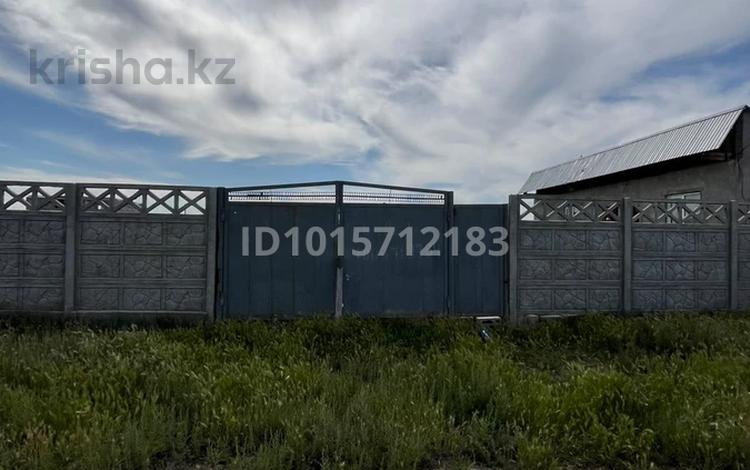 Отдельный дом · 2 комнаты · 10 м² · 10 сот., мкр Кызылабад, Шанырак 405 — Шанырак 405 рядом село Кыргыз за ~ 8 млн ₸ в Таразе — фото 2