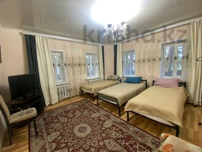 Жеке үй · 4 бөлме · 150 м², Букейханова 32 — Ермакова, Ауезова, Аубакирова, бағасы: 6 000 〒 в Каркаралинске