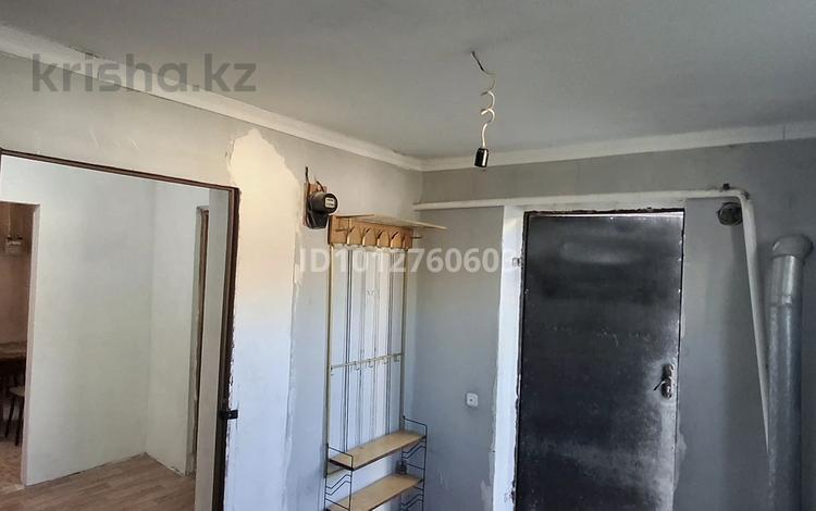 Отдельный дом · 2 комнаты · 72 м², Жамбыл 60 за 80 000 ₸ в Актобе, мкр. Курмыш — фото 2