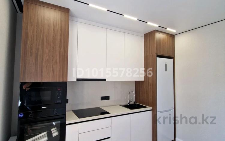 1-комнатная квартира · 38 м² · 7/17 этаж, Турар Рыскулов 16/3 за 260 000 ₸ в Астане, Есильский р-н — фото 2