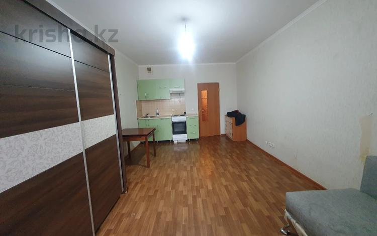 1-комнатная квартира, 37 м², 6/12 этаж, Тлендиева 15/3 — ТД РАХМЕТ