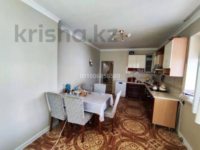 Отдельный дом · 7 комнат · 250 м² · 8 сот., Кошалиева 27 — 36 школы за 42 млн 〒 в Атырау, мкр Мирас