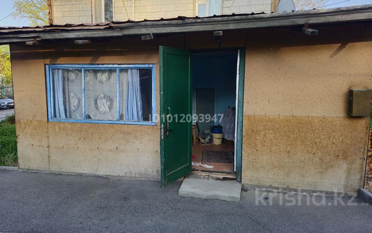 3-бөлмелі пәтер · 62.5 м² · 1/2 қабат, ул. Карлыгаш — Детской больницы Аксай, бағасы: 30 млн ₸ в Алматы, Наурызбайский р-н — фото 2