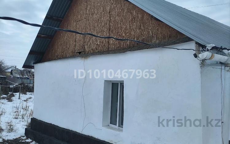 Жеке үй · 2 бөлме · 50 м² · 12 жүзд., Восточный правый 2428, бағасы: 11 млн ₸ в Семее — фото 2