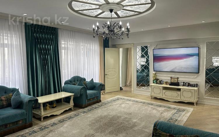 4-комнатная квартира · 158.2 м² · 8/13 этаж, Козбагарова 5А за 110 млн 〒 в Семее — фото 3