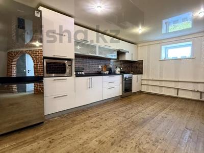 Отдельный дом · 4 комнаты · 205 м² · 10.45 сот., Фрунзе 27 за 57 млн ₸ в Затобольске (Тобыле)