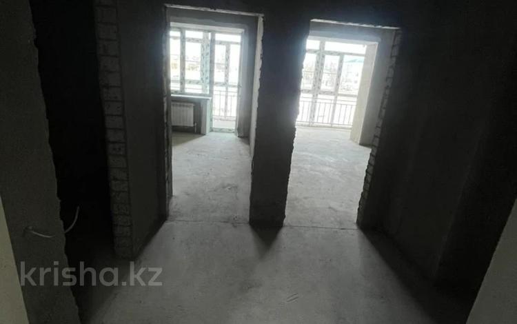 1-бөлмелі пәтер · 50.6 м² · 3/9 қабат, мкр. Алтын орда, бағасы: 19.3 млн ₸ в Актобе — фото 2