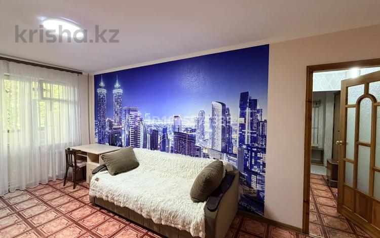 2-комнатная квартира · 52 м² · 3/5 этаж, мкр №11 16 за 250 000 ₸ в Алматы, Ауэзовский р-н — фото 2
