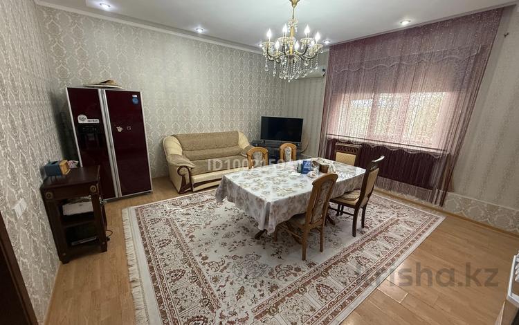 Отдельный дом · 5 комнат · 150 м², 10 мкр 20 за 500 000 〒 в Конаеве — фото 2