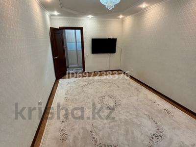 Продажа квартир в Мангистауской обл.: 3-комнатная квартира · 70 м² · 2/5 этаж, 15-й мкр 43 — Рядом Амфитиатр на набережной. Дом находится в пяти минутах ходьбы от моря за 29 млн 〒 3-комнатная квартира · 70 м² · 2/5 этаж, 15-й мкр 43 — Рядом Амфитиатр на набережной. Дом находится в пяти минутах ходьбы от моря за 29 млн 〒 в Актау