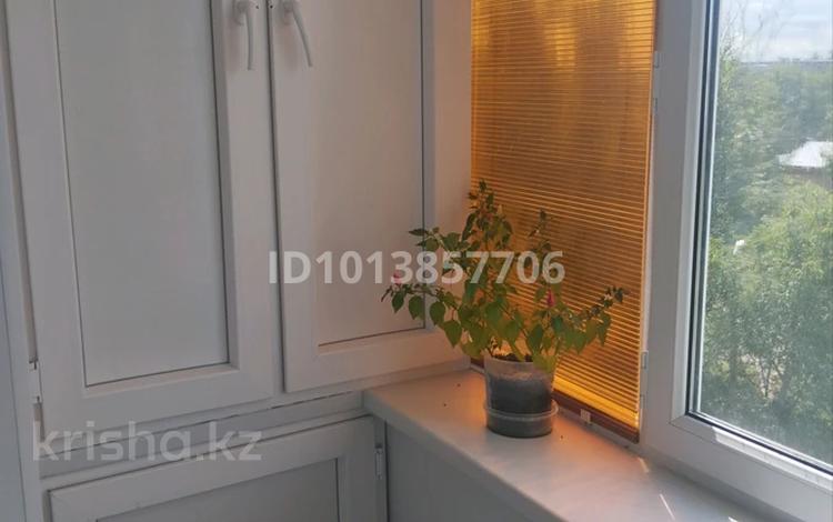 3-комнатная квартира · 59.7 м² · 5/5 этаж, 3микр. 8 за 12 млн ₸ в Лисаковске — фото 2