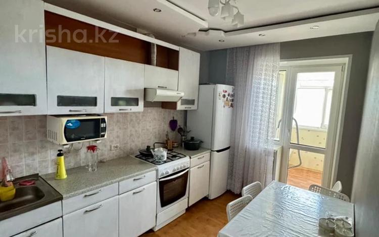 3-бөлмелі пәтер · 63.3 м² · 5/5 қабат, 4 мкрн, бағасы: 19.5 млн ₸ в Уральске — фото 2