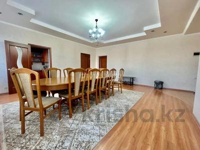 3-бөлмелі пәтер · 103 м² · 4/6 қабат, мкр 12, Бокенбай Батыра 32, бағасы: 33 млн ₸ в Актобе