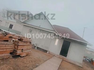 Отдельный дом · 4 комнаты · 110 м² · 5 сот., мкр. Зачаганск пгт, Птицафабрика за 25 млн ₸ в Уральске