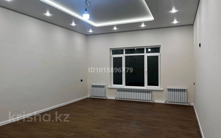 Отдельный дом · 4 комнаты · 170 м² · 5 сот., 10 микр, ул Сарыарқа 63/1 — Рядом школа за 55 млн ₸ в Конаеве — фото 3