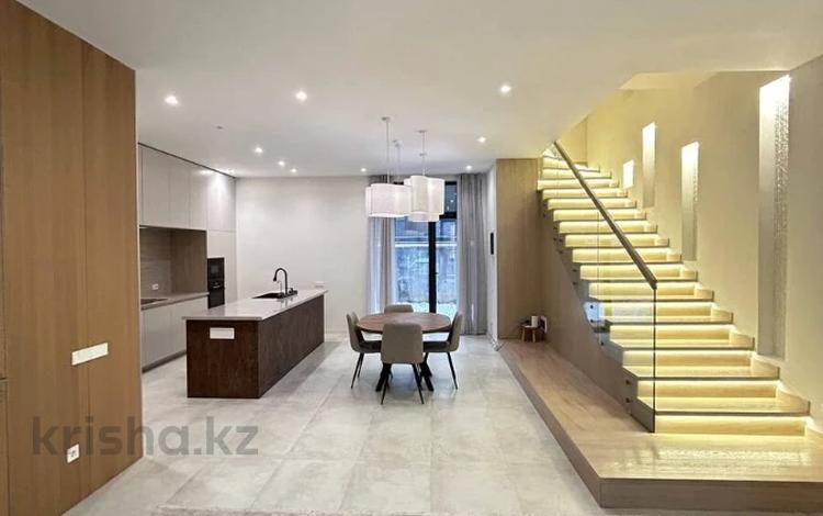 5-бөлмелі пәтер · 300 м² · 3/3 қабат, мкр Ерменсай, Таужиеги 39, бағасы: 290 млн ₸ в Алматы, Бостандыкский р-н — фото 127