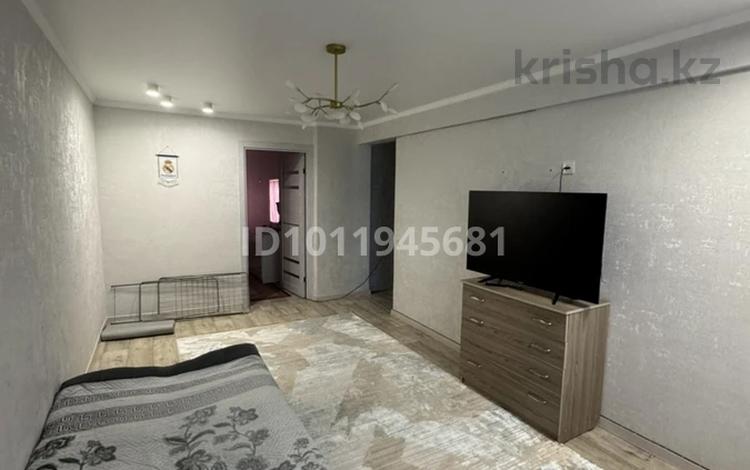 2-бөлмелі пәтер · 49 м² · 2/5 қабат, Шакарима 95/1 — 16 школа, бағасы: 250 000 ₸ в Усть-Каменогорске — фото 2
