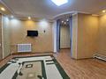 3-комнатная квартира, 70 м², 5/5 этаж помесячно, Туркестанская 95 за 120 000 〒 в Шымкенте — фото 2