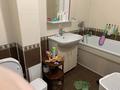 2-бөлмелі пәтер · 61 м² · 8/10 қабат, Набережная 84, бағасы: 20 млн ₸ в Актобе, мкр. Курмыш — фото 3