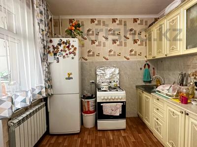 2-бөлмелі пәтер · 53 м² · 4/5 қабат, Гарышкер 5, бағасы: 20 млн ₸ в Талдыкоргане, мкр Жана Гарышкер