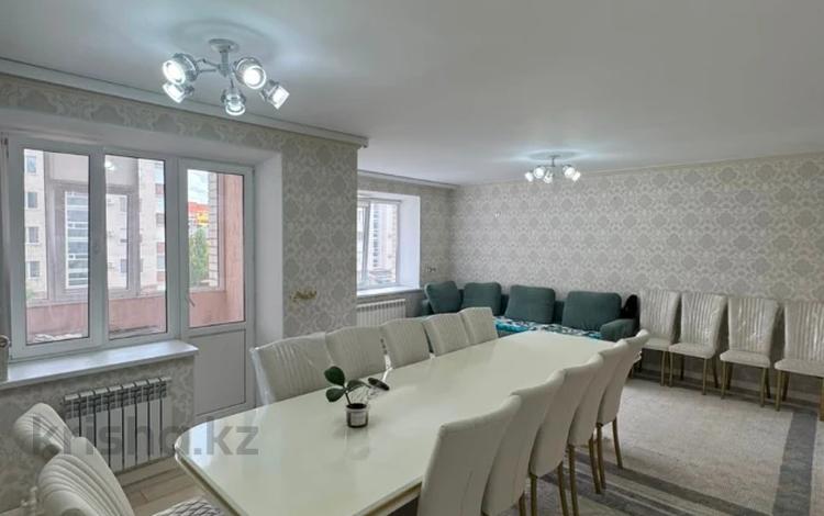 3-комнатная квартира · 101.9 м² · 3/5 этаж, мкр. Алтын орда за 45 млн ₸ в Актобе — фото 11