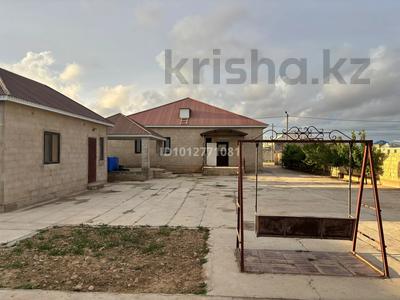 Жеке үй · 5 бөлме · 300 м² · 10 жүзд., Самал 7/13 — Нұрболат дүкенге жақын, бағасы: 30 млн ₸ в Батыре