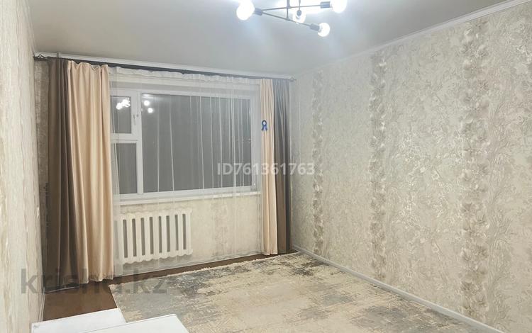3-бөлмелі пәтер · 67 м² · 2/5 қабат, 14-шағынаудан 39, бағасы: 14 млн ₸ в Караганде, Алихана Бокейханова р-н — фото 2