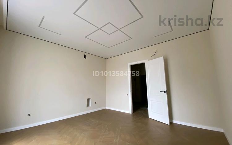 2-комнатная квартира · 57 м² · 3/8 этаж, мкр. Алтын орда, Микрорайон Алтын Орда за 31.4 млн ₸ в Актобе — фото 5