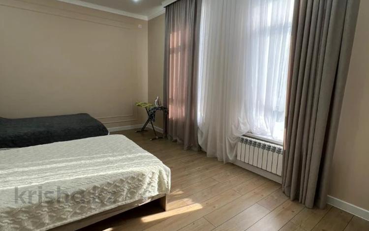 2-комнатная квартира · 91 м² · 3/3 этаж, Переулок Рыспек батыра — Проспект Толе би за 38.9 млн 〒 в Таразе — фото 22