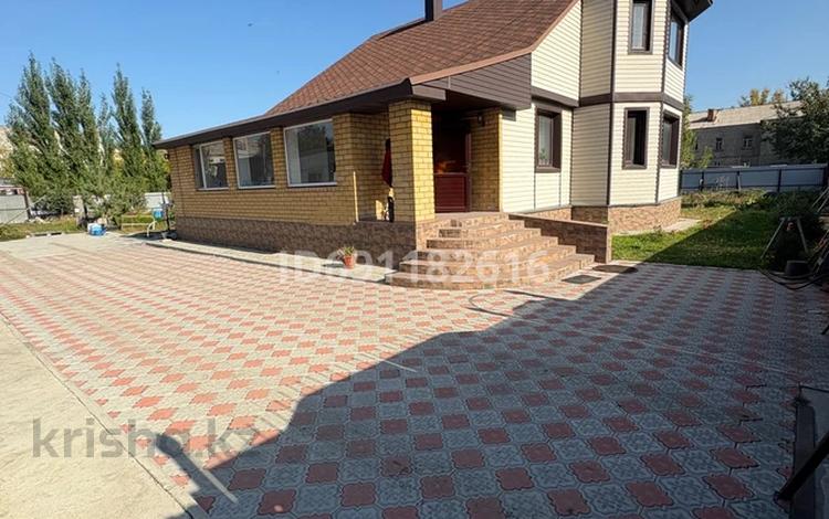 Отдельный дом · 7 комнат · 250 м² · 15 сот., Дастенова 30Б за 150 млн ₸ в Семее — фото 5