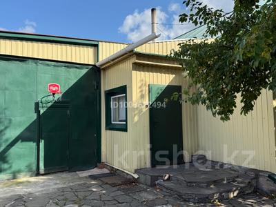 Отдельный дом · 3 комнаты · 80 м², Алаш 13 за 130 000 〒 в Щучинске