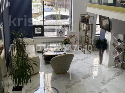 Свободное назначение, офисы, салоны красоты, медцентры и аптеки · 250 м² за 245 млн ₸ в Астане, Есильский р-н