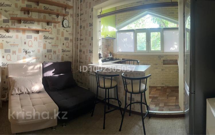1-комнатная квартира · 42 м² · 3/5 этаж, мкр Таугуль-2 36 за 300 000 ₸ в Алматы, Ауэзовский р-н — фото 2