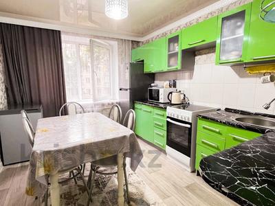 2-комнатная квартира · 52 м² · 2/5 этаж, 5 2 за 16 млн ₸ в Талдыкоргане, мкр Самал