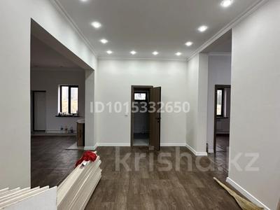 3-бөлмелі пәтер · 100 м², 24 квартал 92 — Возле СДУ, бағасы: 300 000 ₸ в Каскелене